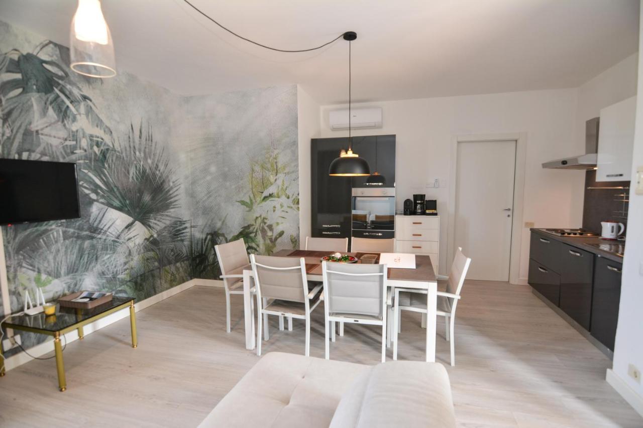 Sunset Lodge - Enjoy Holiday Garda  Exteriör bild
