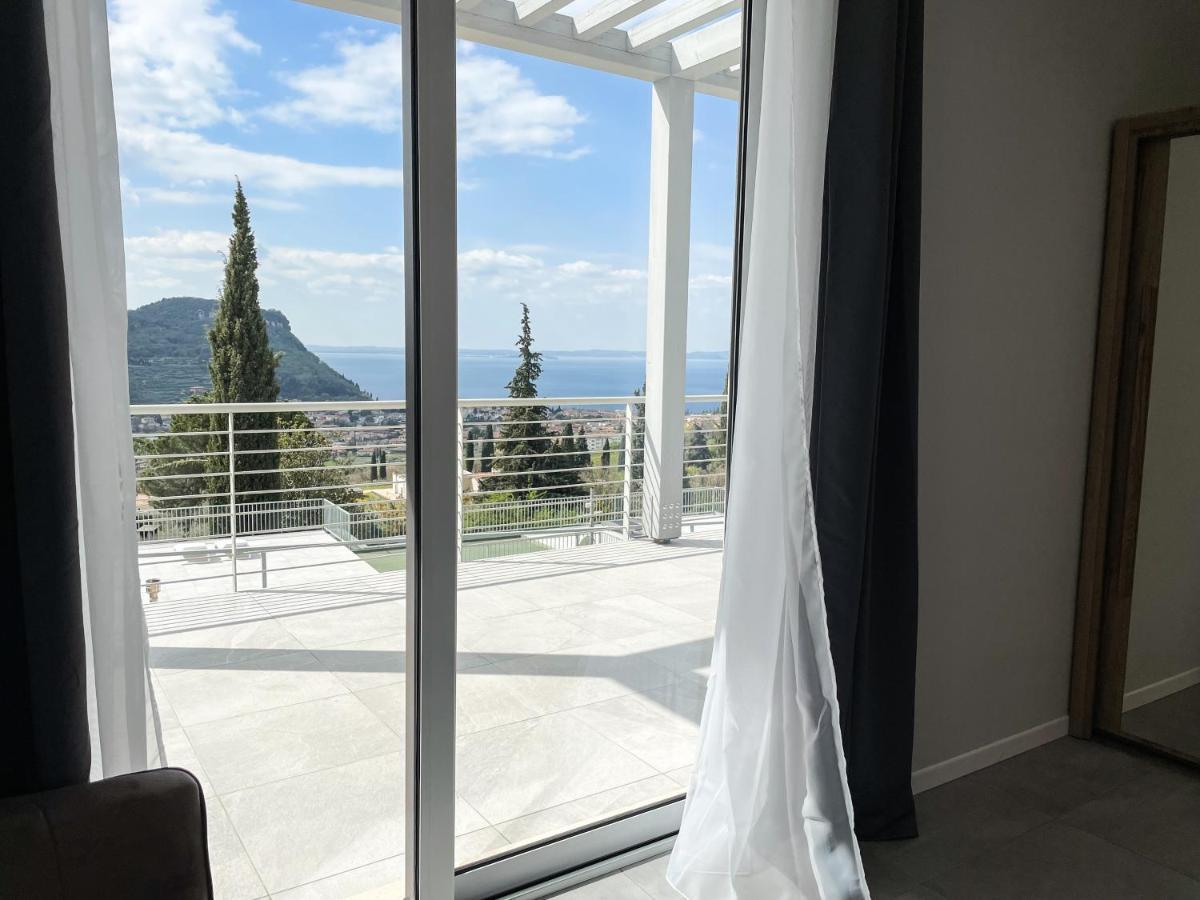 Sunset Lodge - Enjoy Holiday Garda  Exteriör bild